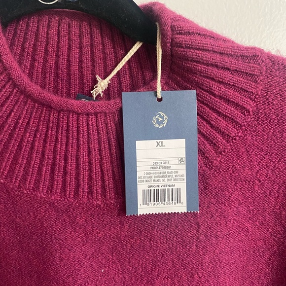 Universal Thread Sweater - Picture 2 of 2